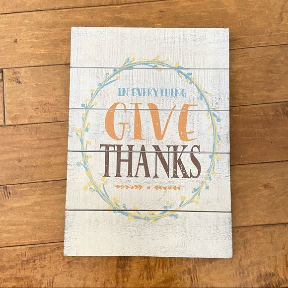 Farmhouse Rustic Wall Decor Wooden Sign “in Everything Give Thanks” 13.5”x19” - Picture 1 of 3